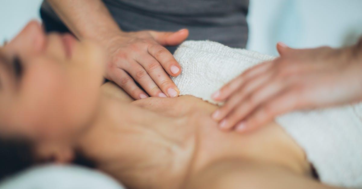 Dekolt bez obrzęków: odkryj moc suchego drenażu limfatycznego krok po kroku